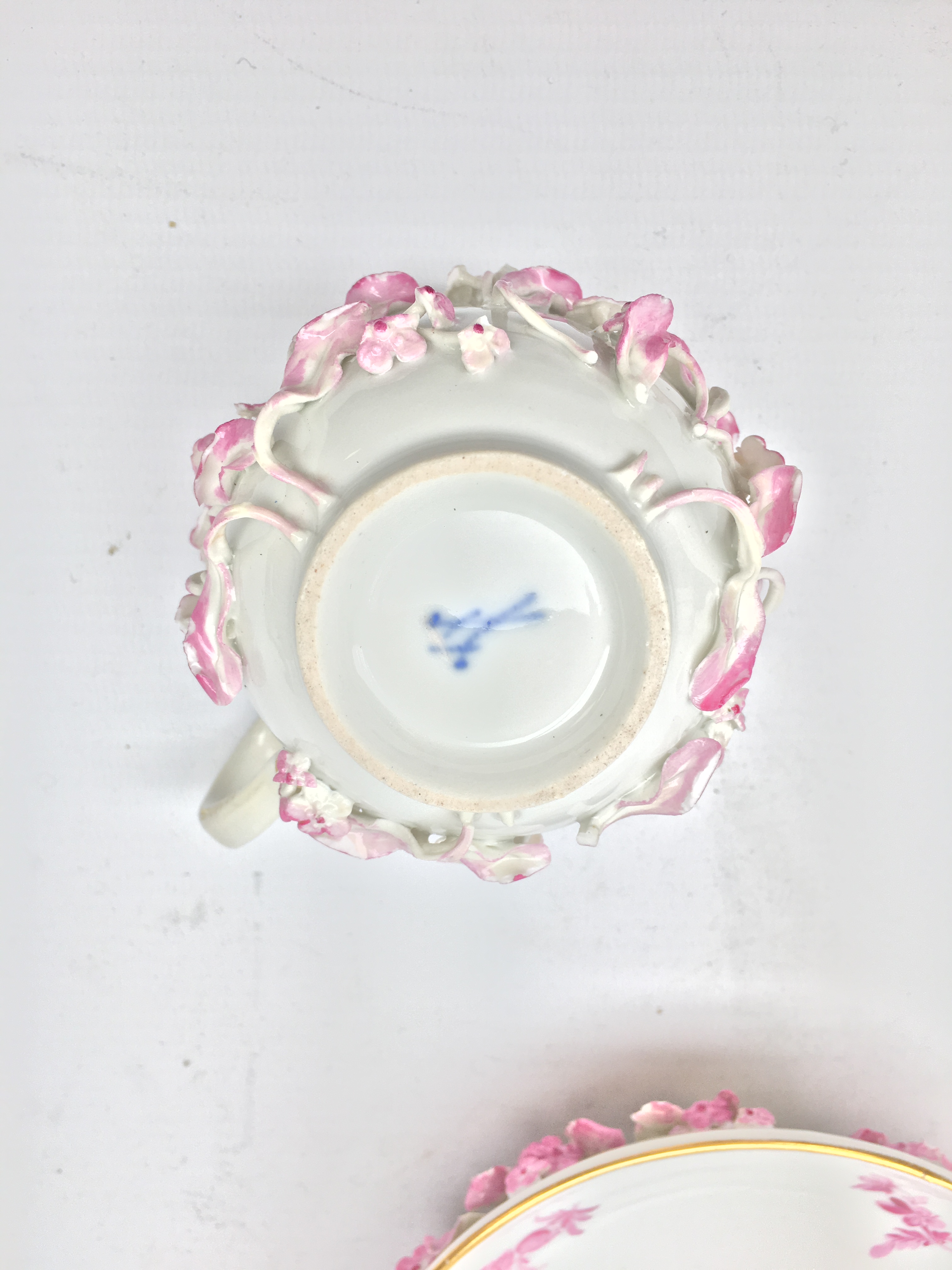 Meissen pink floral encrusted cup and saucer (2) Condition Report <a - Image 2 of 2