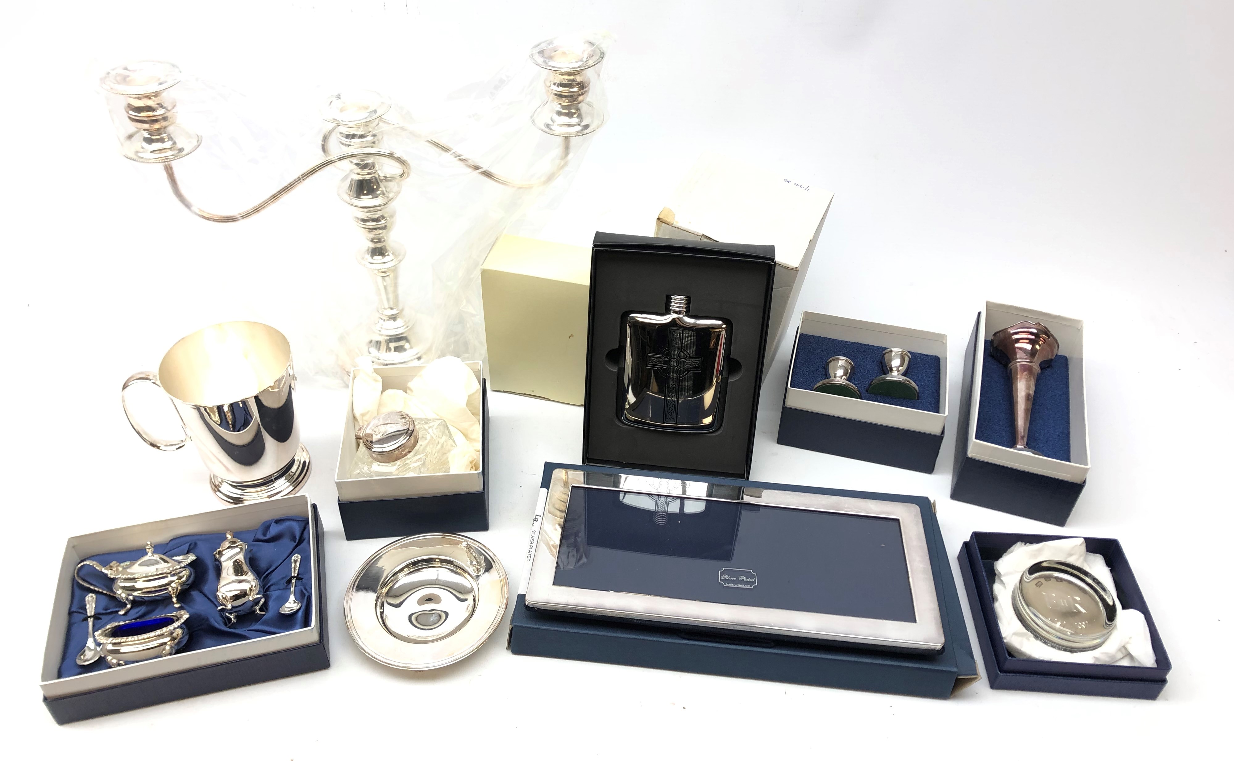 Ex-retail - Collection of silver & silver-plate by L R Watson: Golden Jubilee hallmarked silver