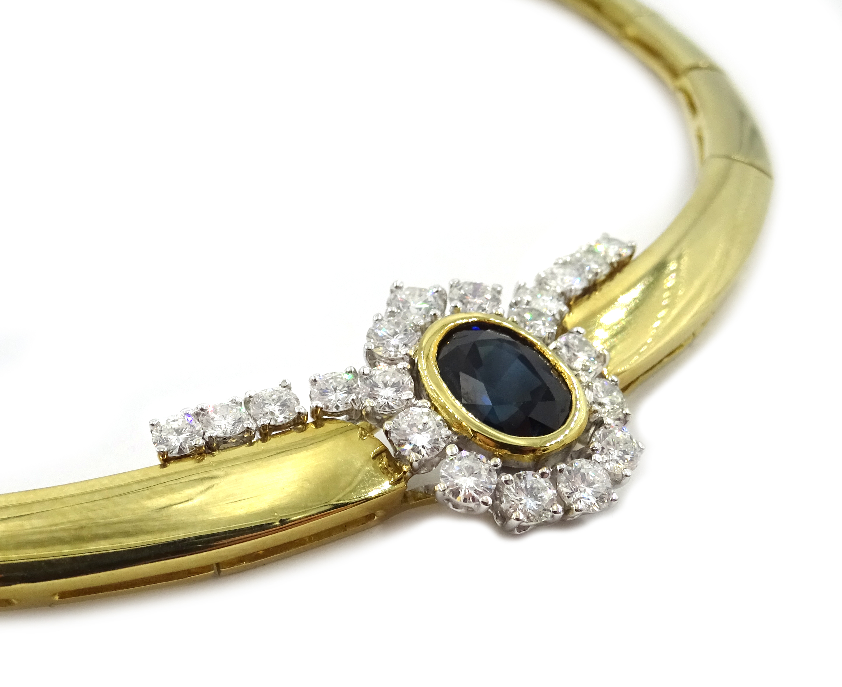 18ct gold oval sapphire and twenty round brilliant cut diamond necklace, sapphire 2. - Image 3 of 7