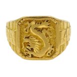 Asian 22ct gold gentleman's dragon signet ring, stamped 916, approx 10.