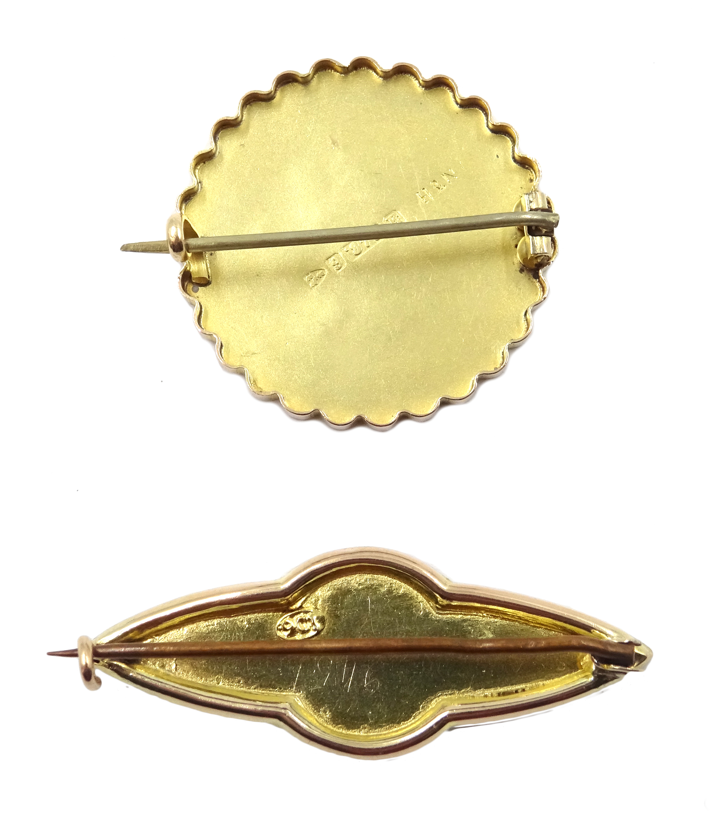 Victorian 9ct gold circular brooch Chester 1888 and a gold bar brooch stamped 9ct - Image 2 of 2