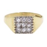 9ct gold cubic zirconia dress ring, hallmarked Condition Report Approx 2.