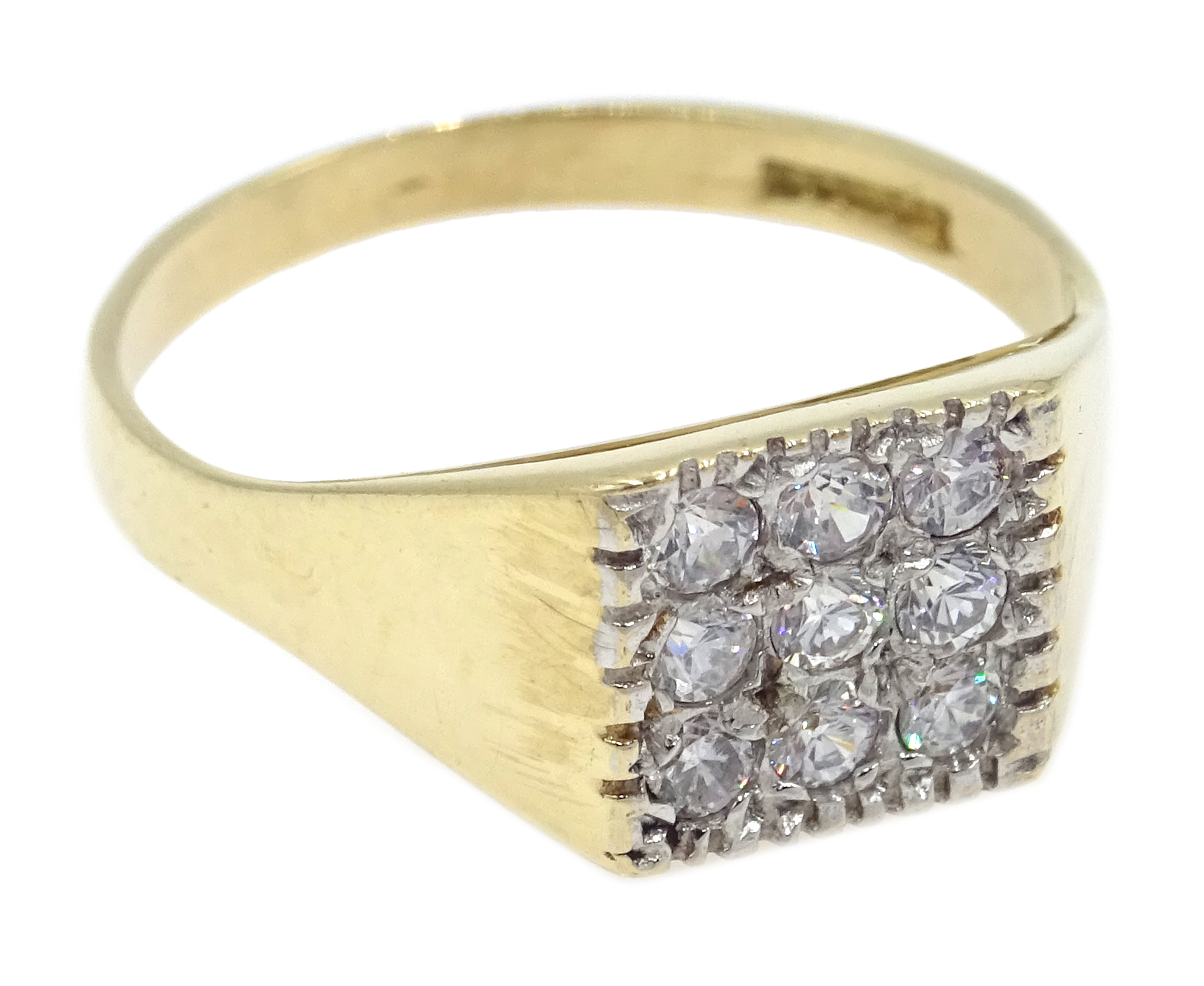 9ct gold cubic zirconia dress ring, hallmarked Condition Report Approx 2. - Image 2 of 3