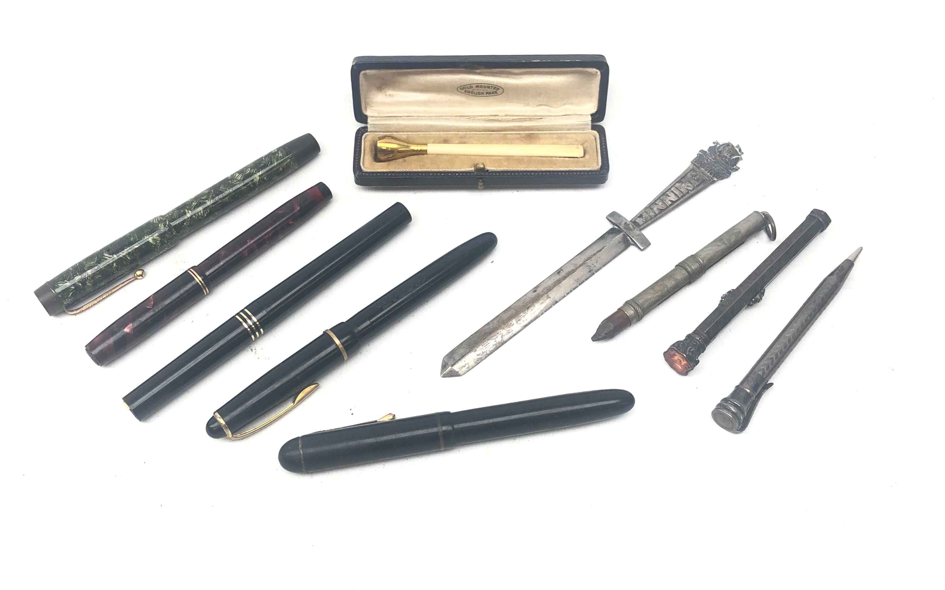 Parker Victory fountain pen the nib stamped 14k, Parker Vacumatic Fountain Pen (Canada), Burnham No.