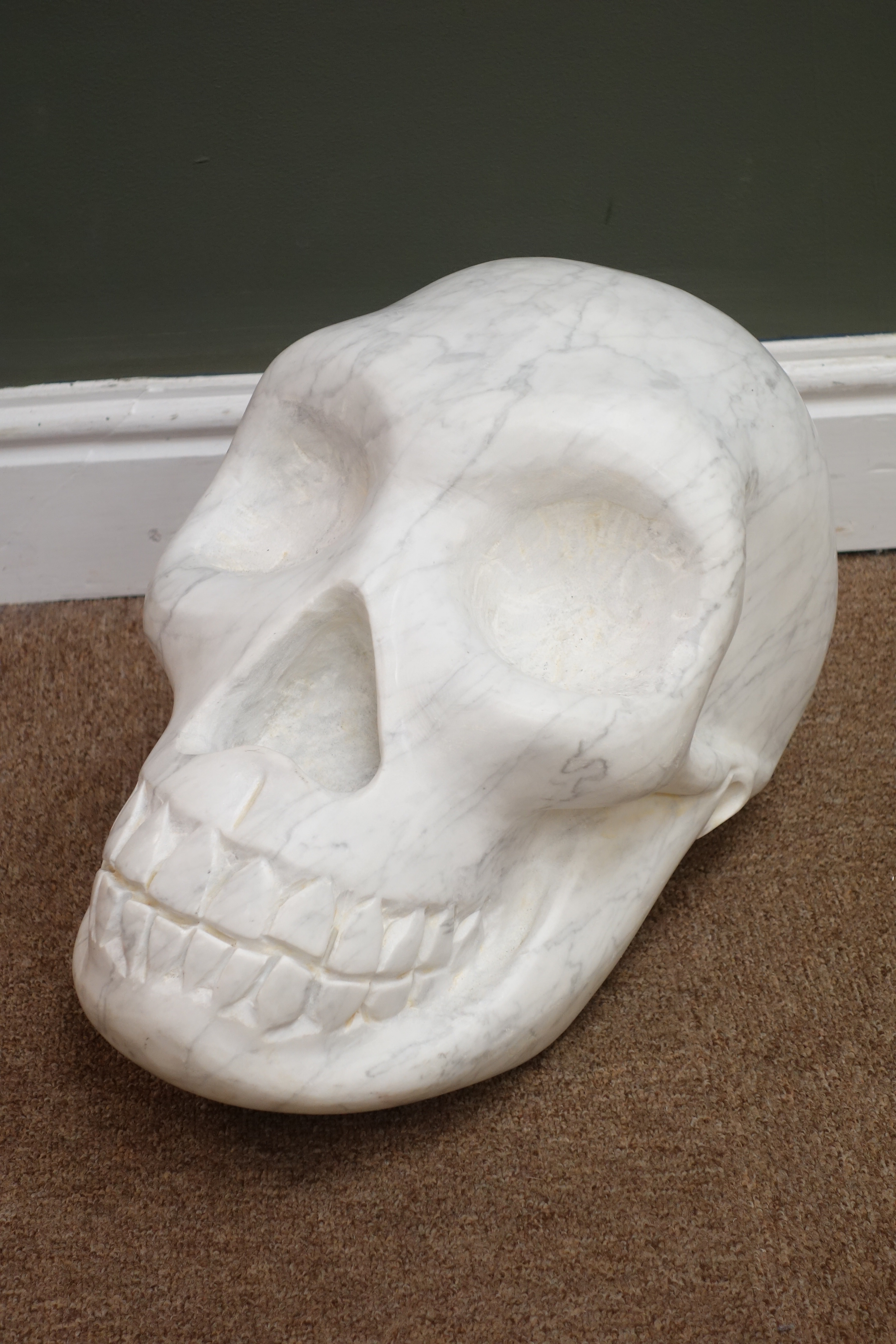 Darren Yeadon (British 1970-): Skull, Carrara Venatino Marble sculpture, - Image 3 of 4