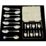 Set of seven silver teaspoons Old English pattern by Viner's Ltd, Sheffield 1932-38,