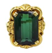 14ct gold green tourmaline ring in scroll mount Condition Report Approx 4.