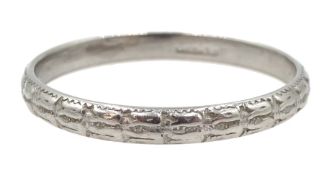 Platinum wedding band stamped Plat Condition Report Approx 2.