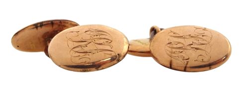 Pair of Edwardian 9ct rose gold cufflinks engraved with initials RL,
