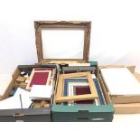 Quantity of jewellery boxes, jewellery plinths,