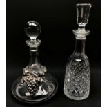 Modern glass decanter with silver grape moulded mount by Vestita D'Argento Un'idea, Bauri,