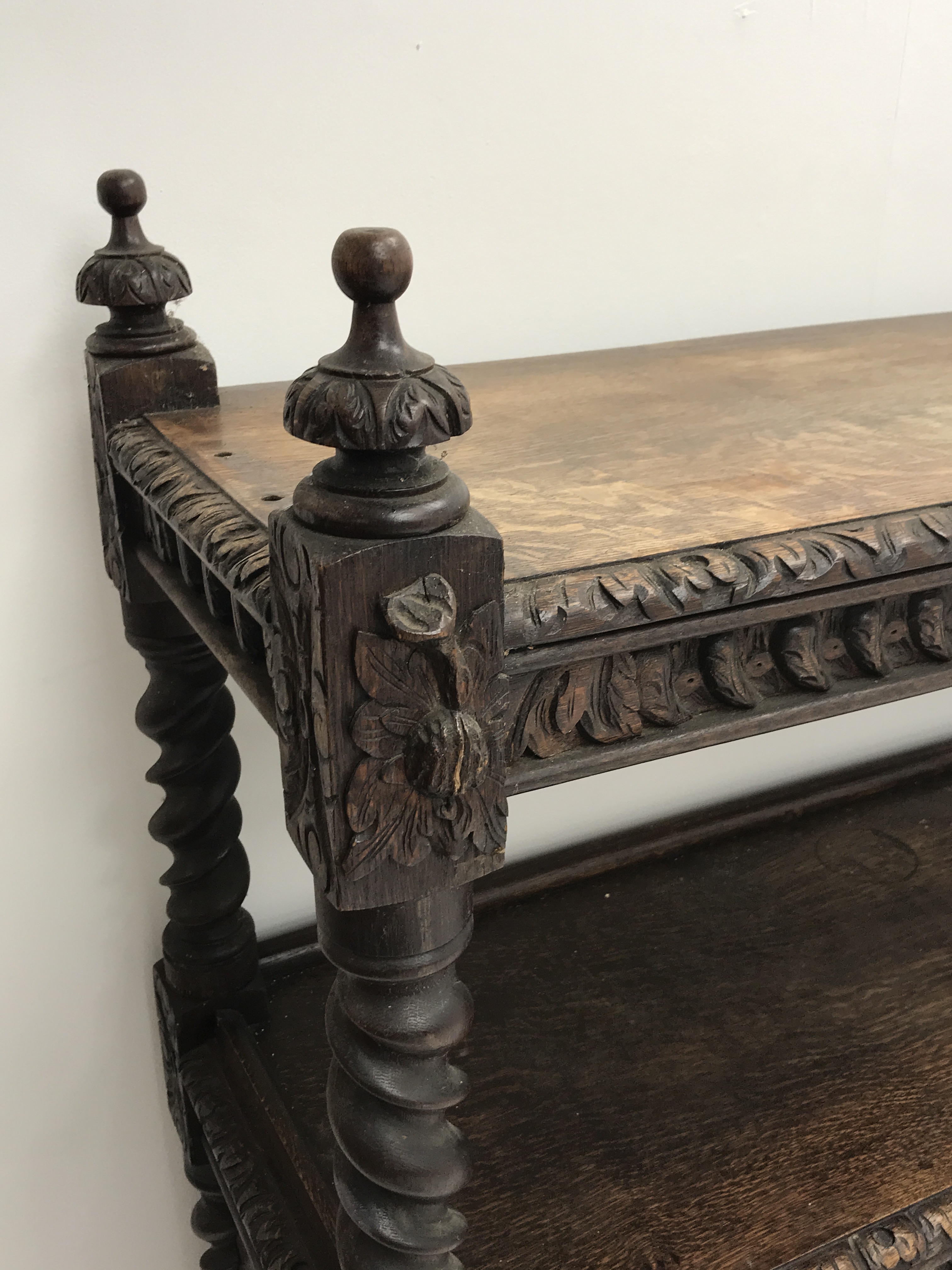 Victorian heavily carved two tier oak buffet, removable top tier on barley twist supports, - Image 2 of 5