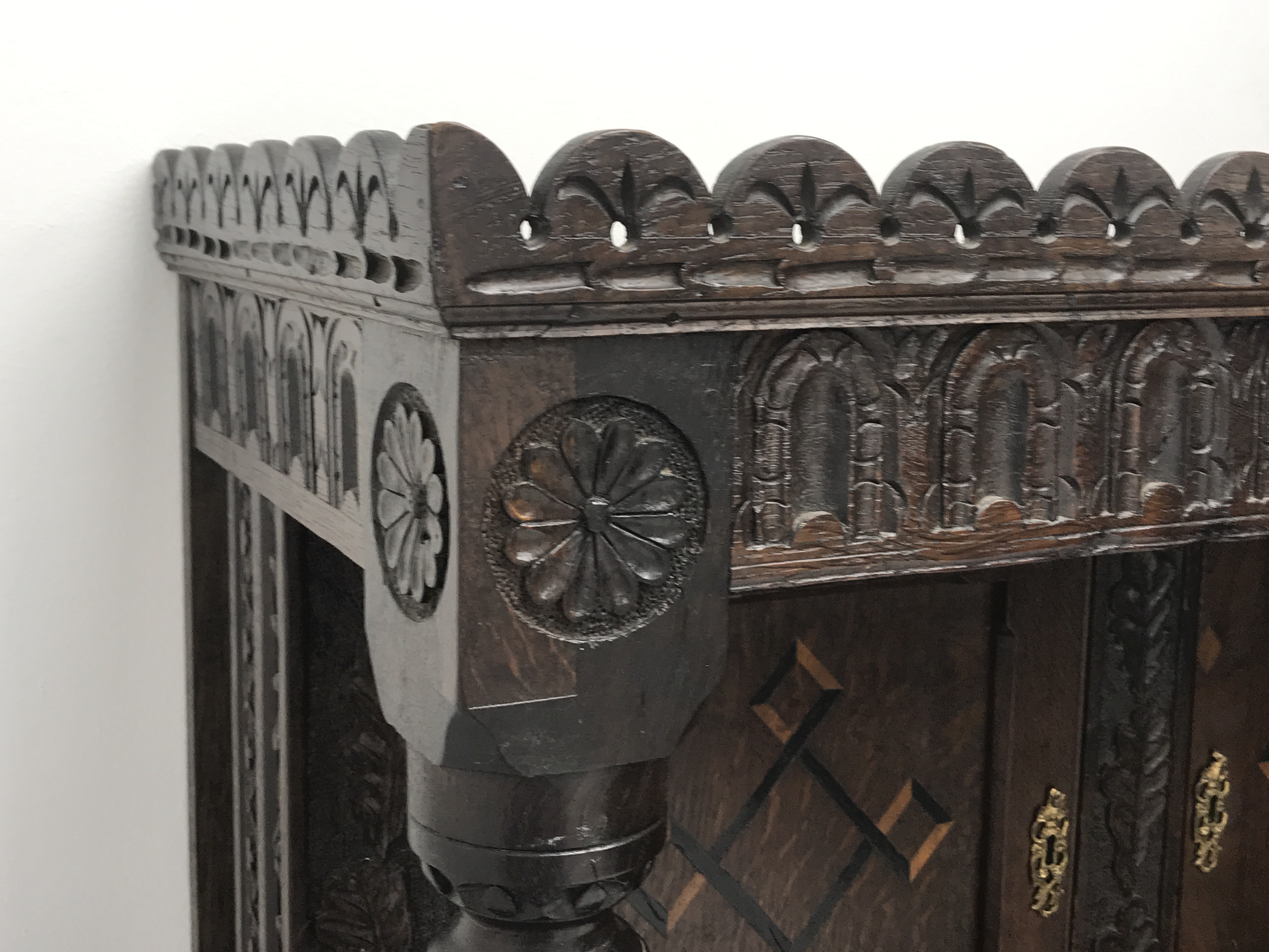 Early 20th century carved and inlaid oak court display cabinet, - Image 3 of 6