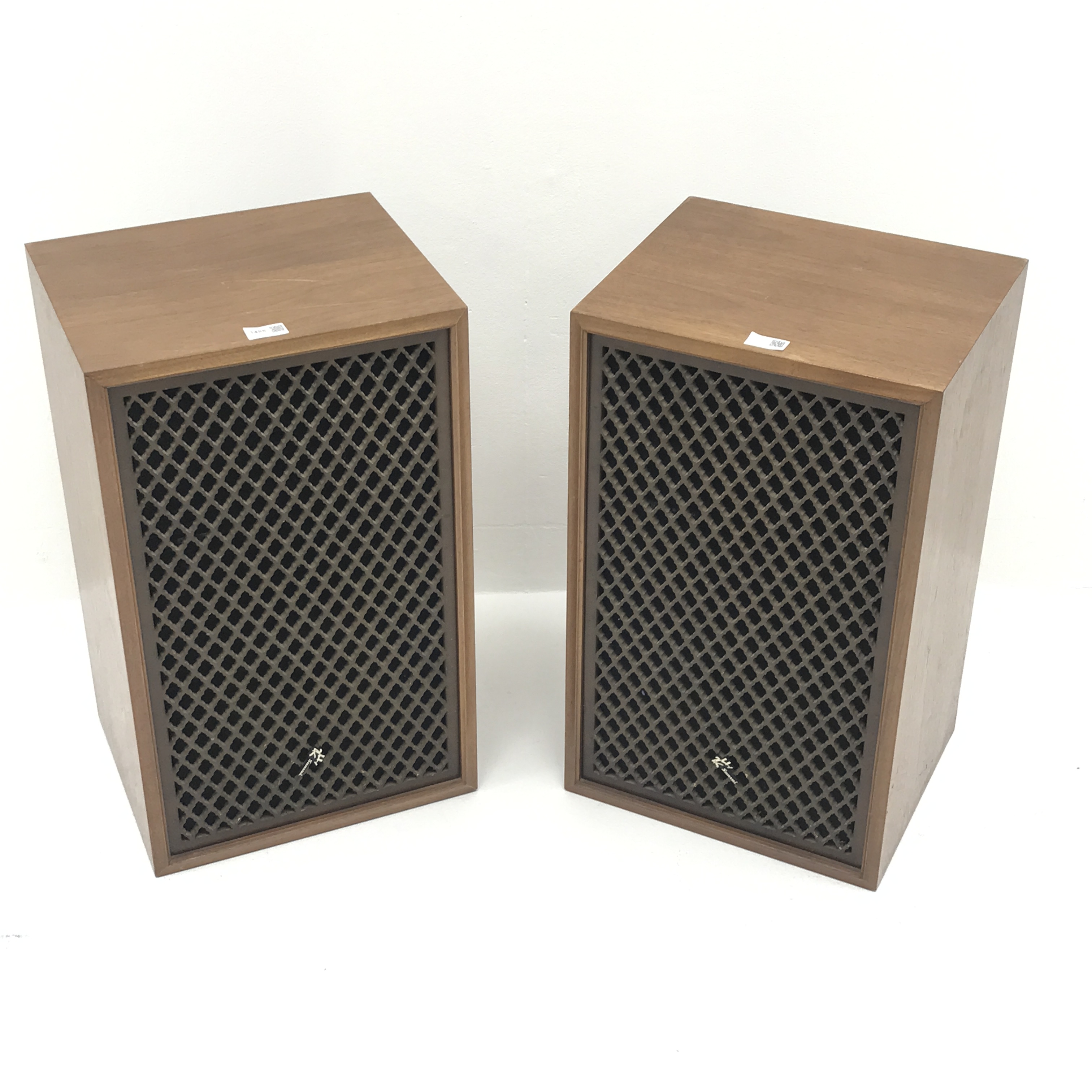 Pair Sanusi SP-150 teak cased cabinet speakers, W37cm, H61cm, - Image 2 of 3