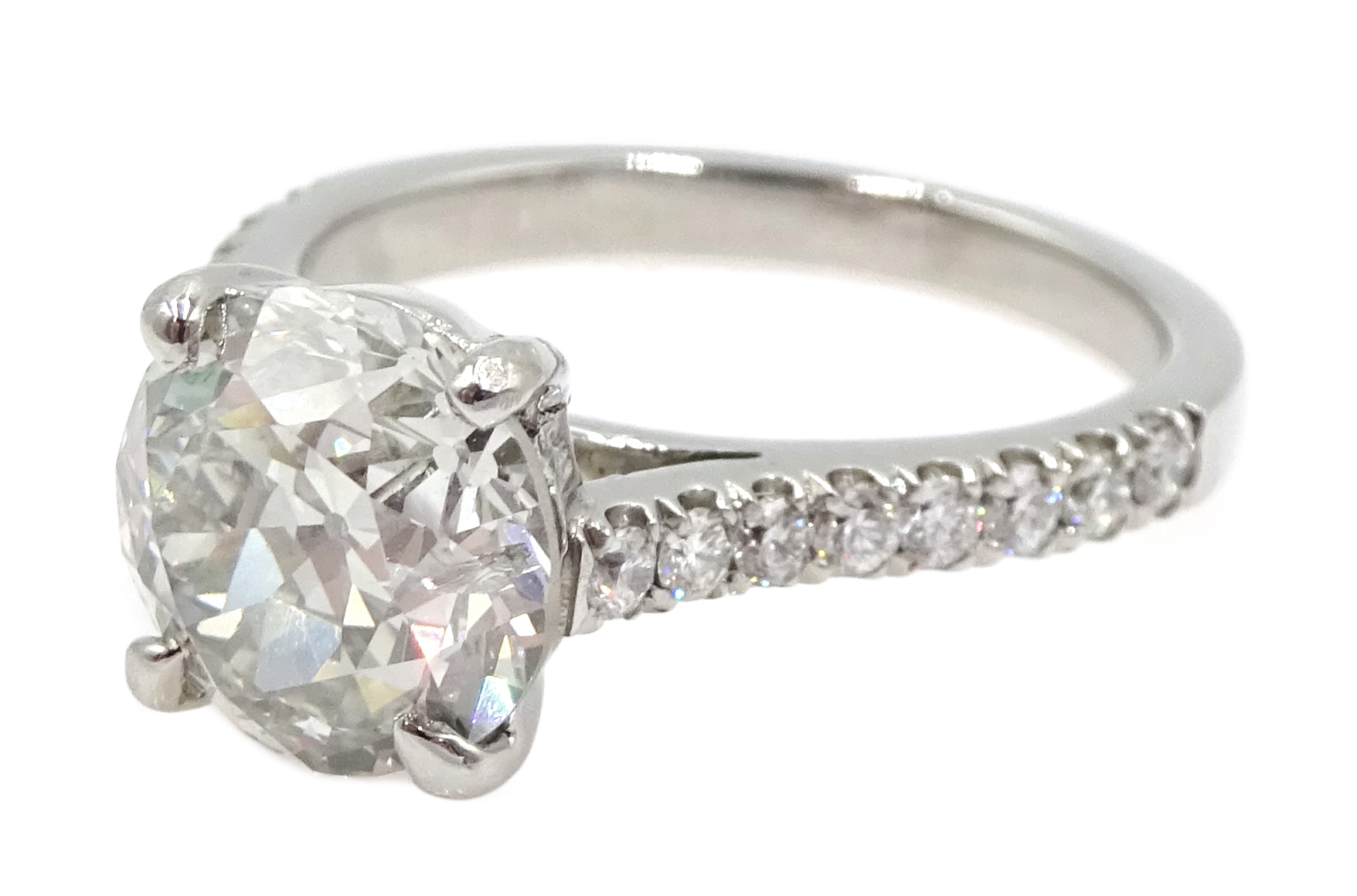Platinum old cut diamond solitaire ring with diamond set shoulders, hallmarked, central diamond 2. - Image 4 of 8