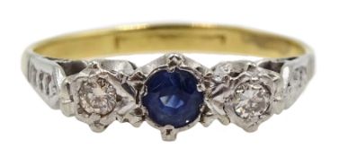 18ct gold three stone diamond and sapphire ring Condition Report Approx 2.