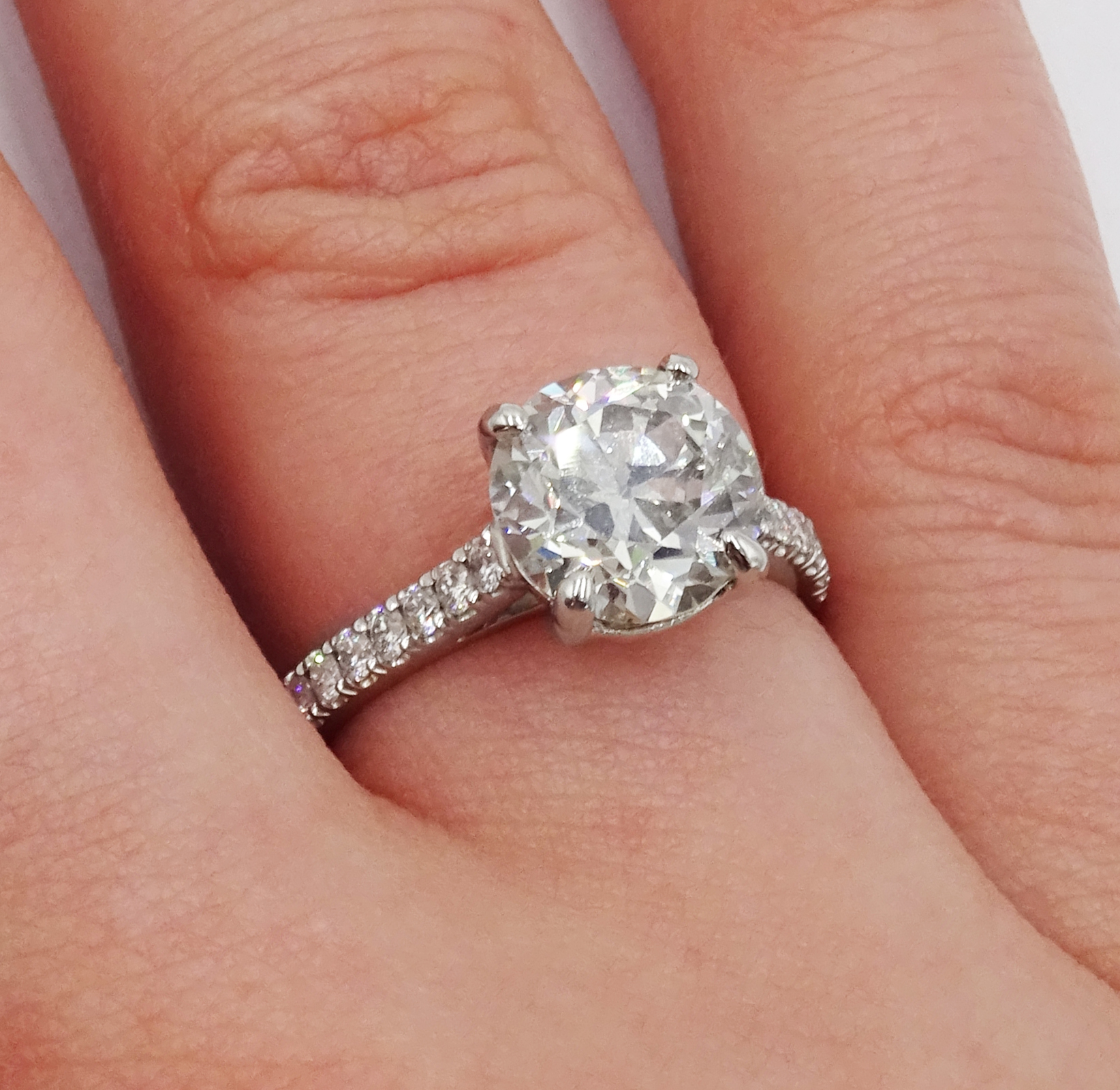 Platinum old cut diamond solitaire ring with diamond set shoulders, hallmarked, central diamond 2. - Image 2 of 8