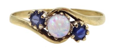 9ct gold three stone sapphire and opal ring, hallmarked Condition Report Approx 1.