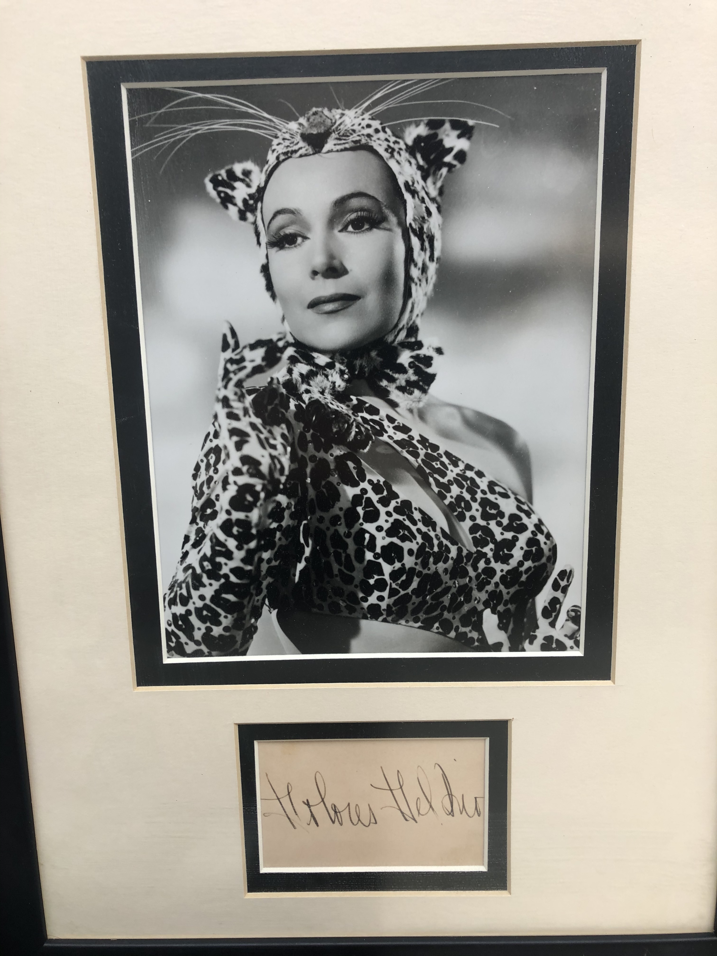 Autographs: Dolores Del Rio, - Image 3 of 5