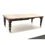 Victorian mahogany telescopic extending dining table, moulded top with rounded corners,