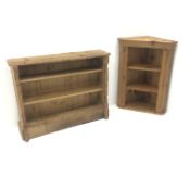 Country made pine bookcase, two shelves, plinth base (W101cm, H79cm,