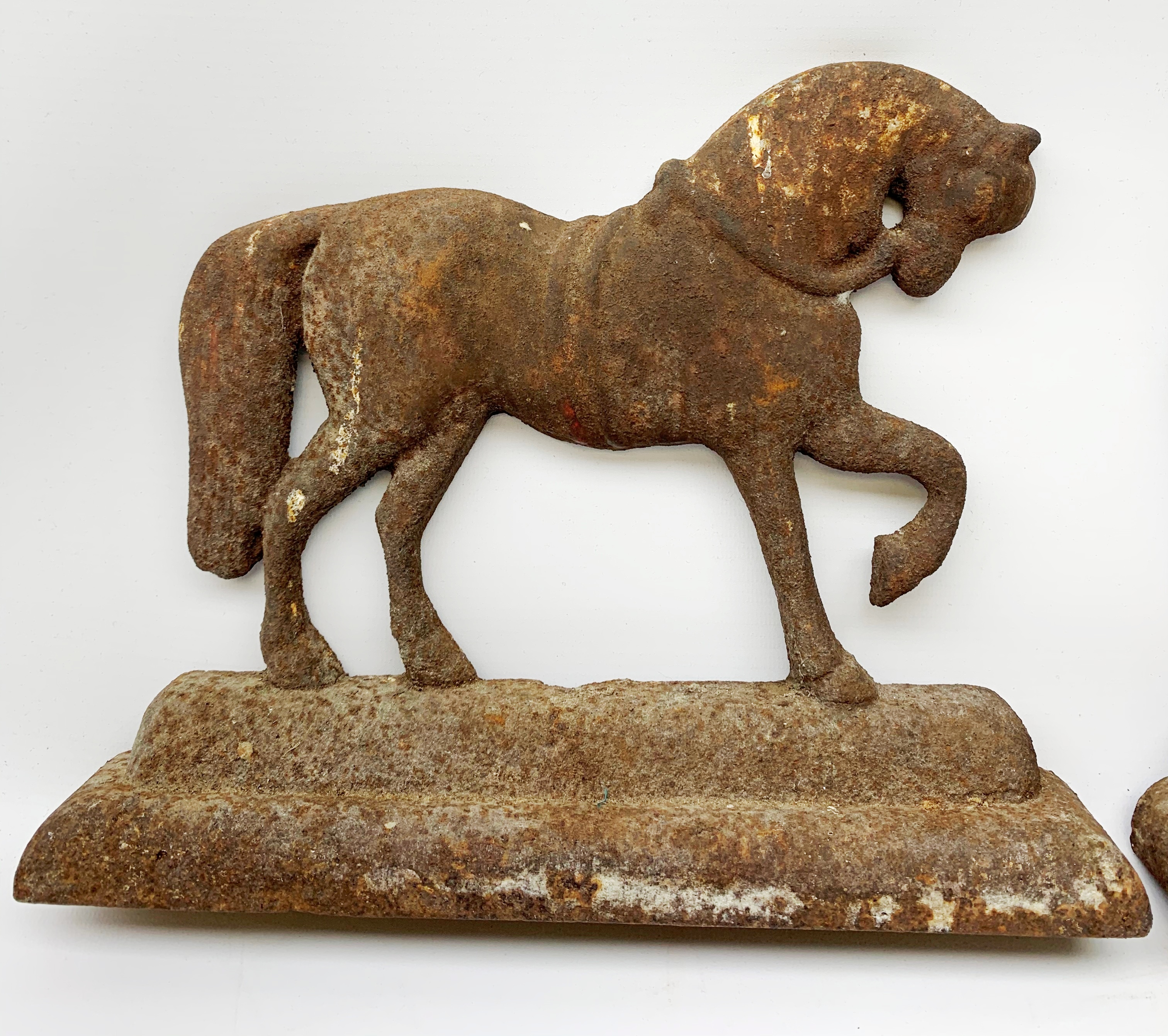 A pair of cast iron door stops, each modelled as a horse, H24cm L30cm. - Image 2 of 4