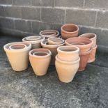 A quantity of approx. twenty seven terracotta pots - various shapes and sizes