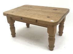 Solid pine rectangular coffee table, turned supports, W91cm, H48cm, D62cm