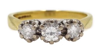 18ct gold three stone round brilliant cut diamond ring, Birmingham 1990, total diamond weight 0.50 c