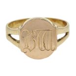 9ct gold signet ring, approx 4.8gm