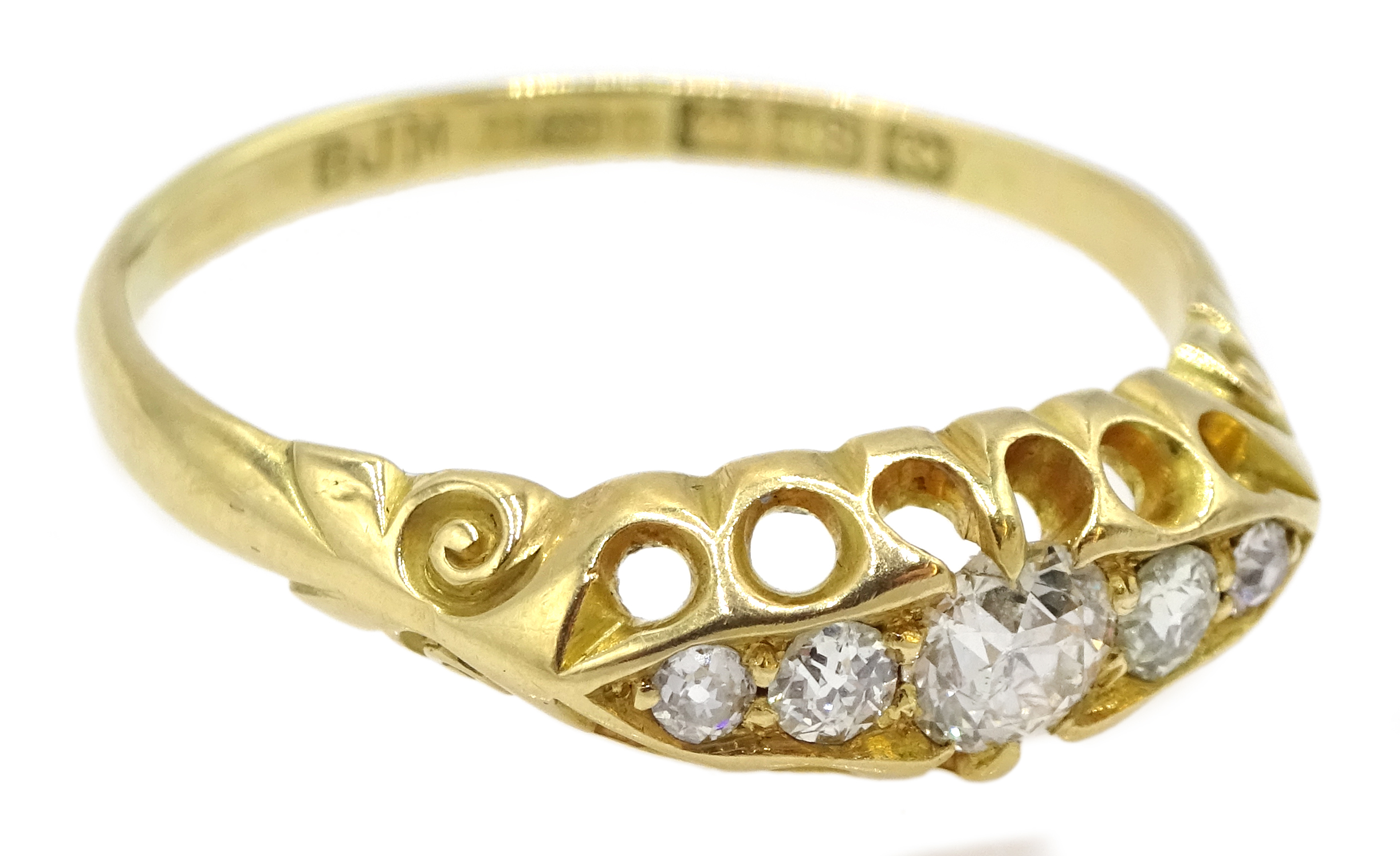 Victorian graduating five stone diamond ring, halllmarked, central diamond approx 0.25 carat - Image 2 of 3