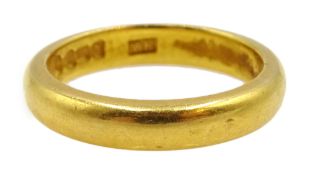 22ct gold wedding band, Chester 1934, approx 5.22gm
