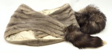 A mink stoles, together with a fur neck band/scarf.