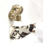 Two Crown Derby paperweights, the first modelled as Mother Cat, the second as Cottage Garden cat, ea