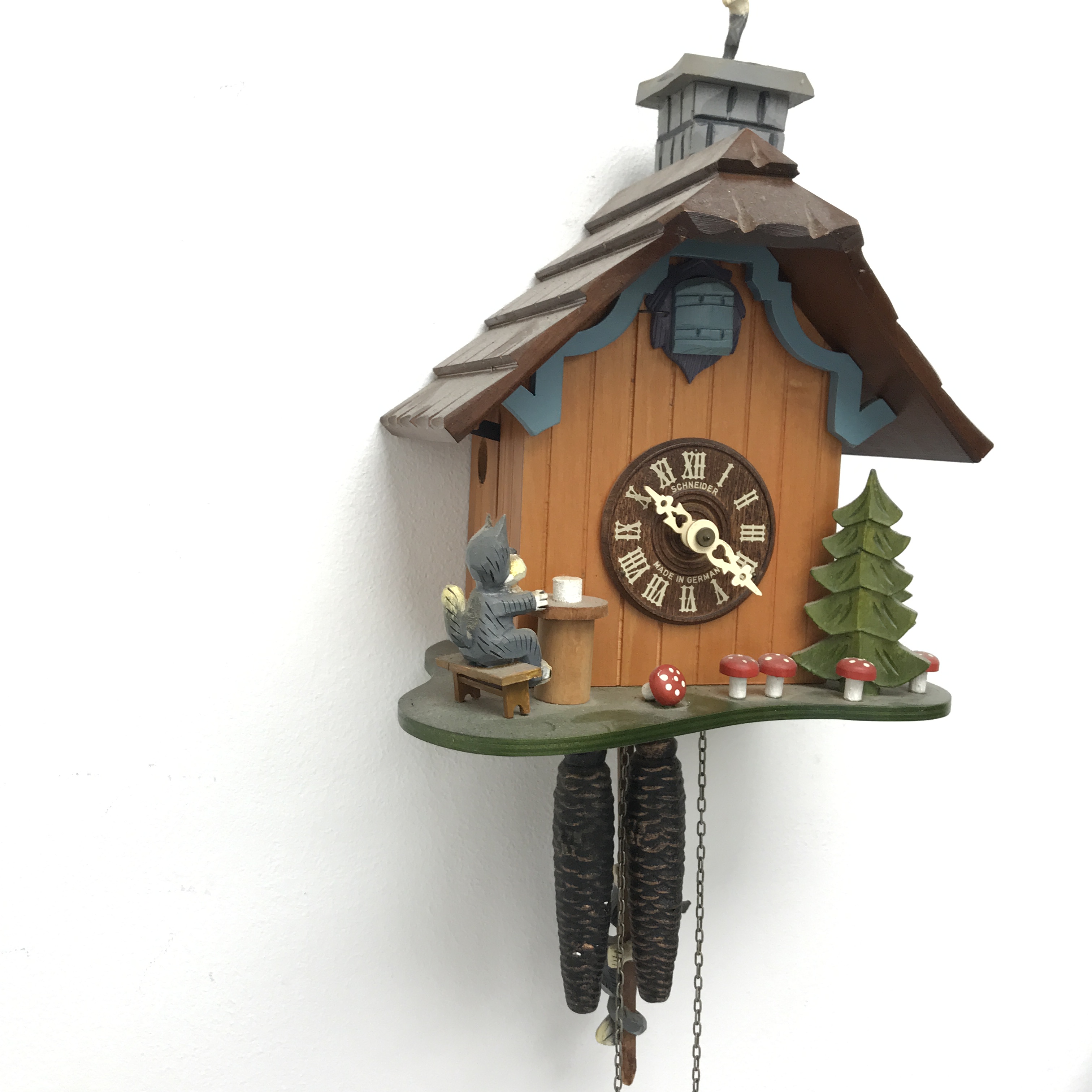 Two Black Forest style wall hanging cuckoo clocks - Image 14 of 14