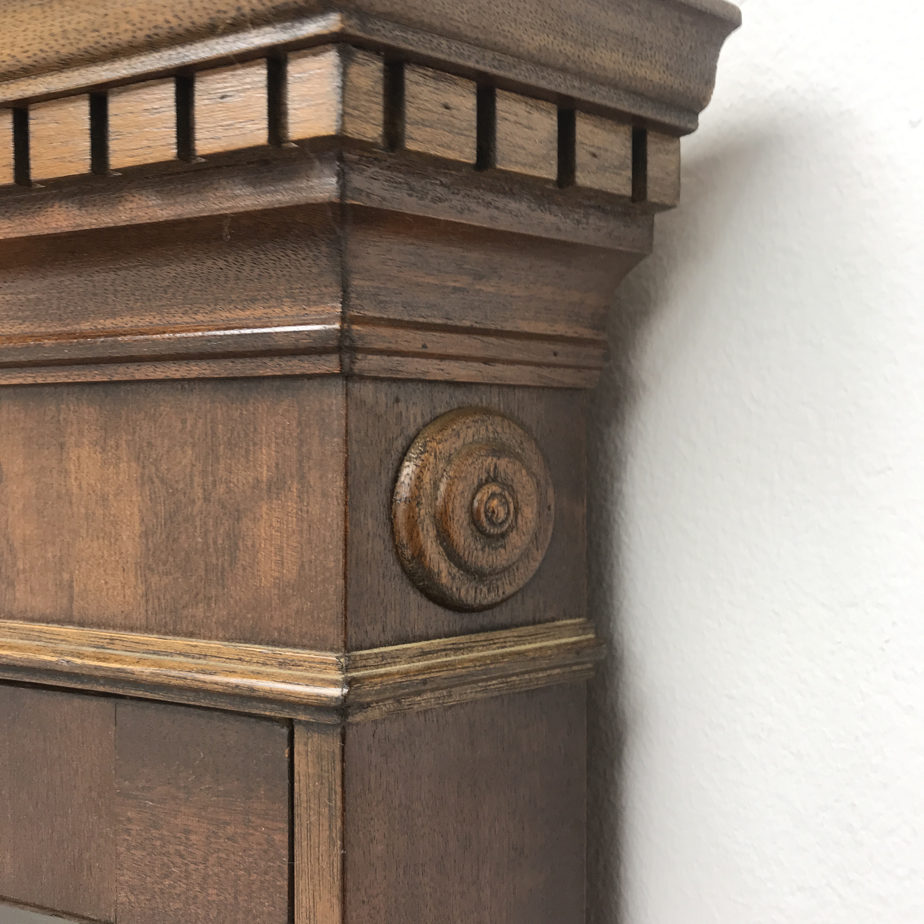 20th century figured mahogany double corner cabinet, dentil frieze above two doors enclosing two she - Image 8 of 10