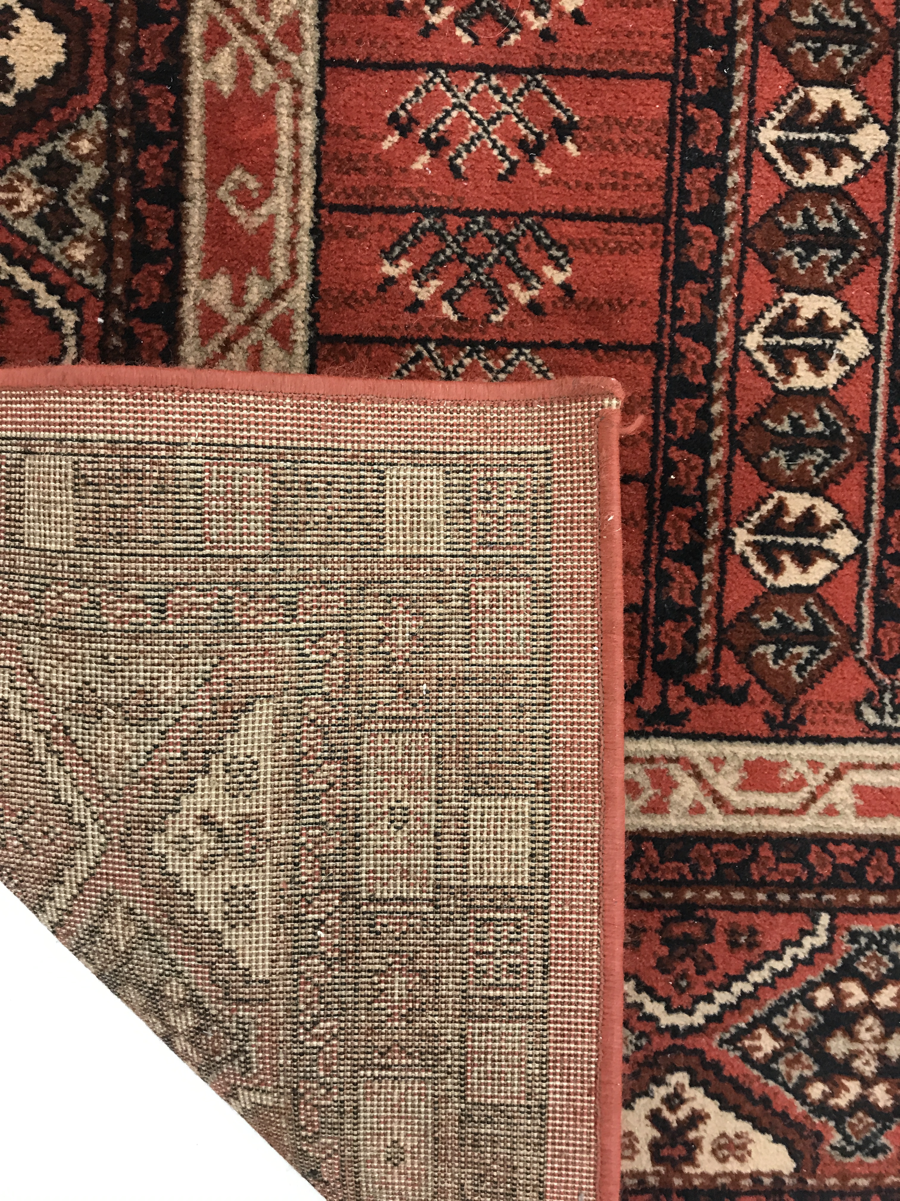 Persian design red ground rug, repeating border, 190cm x 137cm - Image 6 of 6