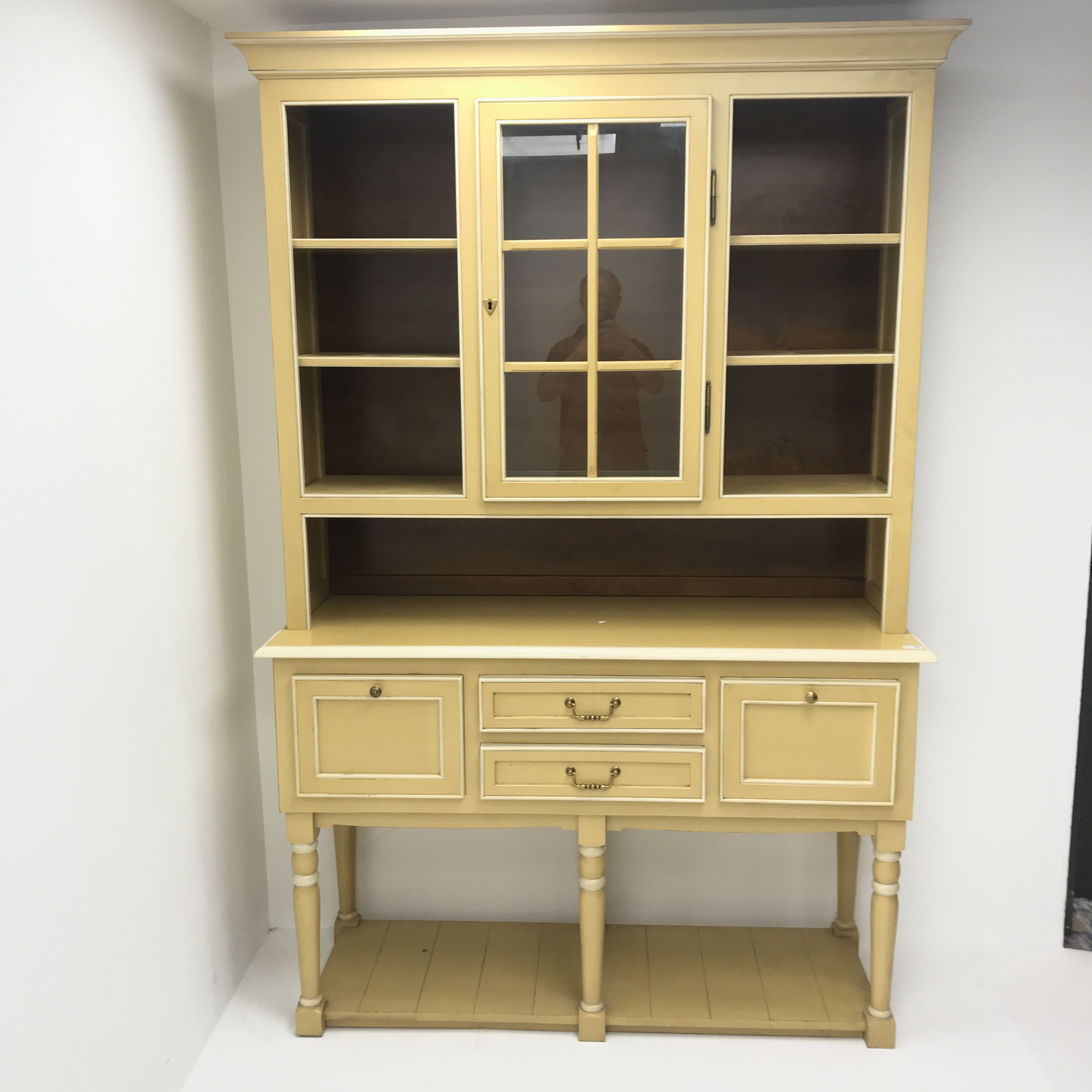 Painted dresser, projecting cornice two display doors above two central drawers flanking two cupboa - Image 5 of 6