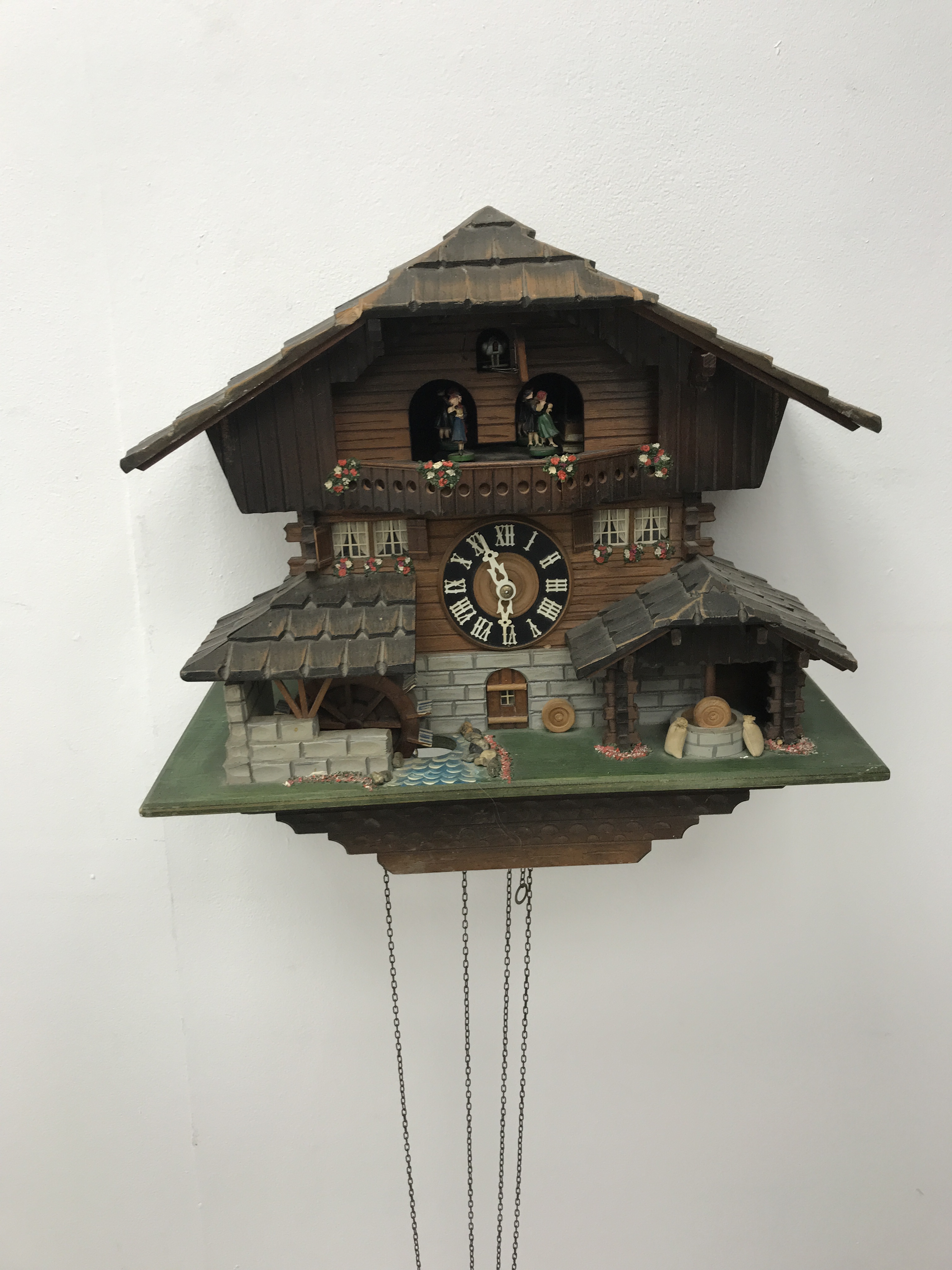 Large contemporary Swiss Chalet type cuckoo clock, W40cm - Image 6 of 8