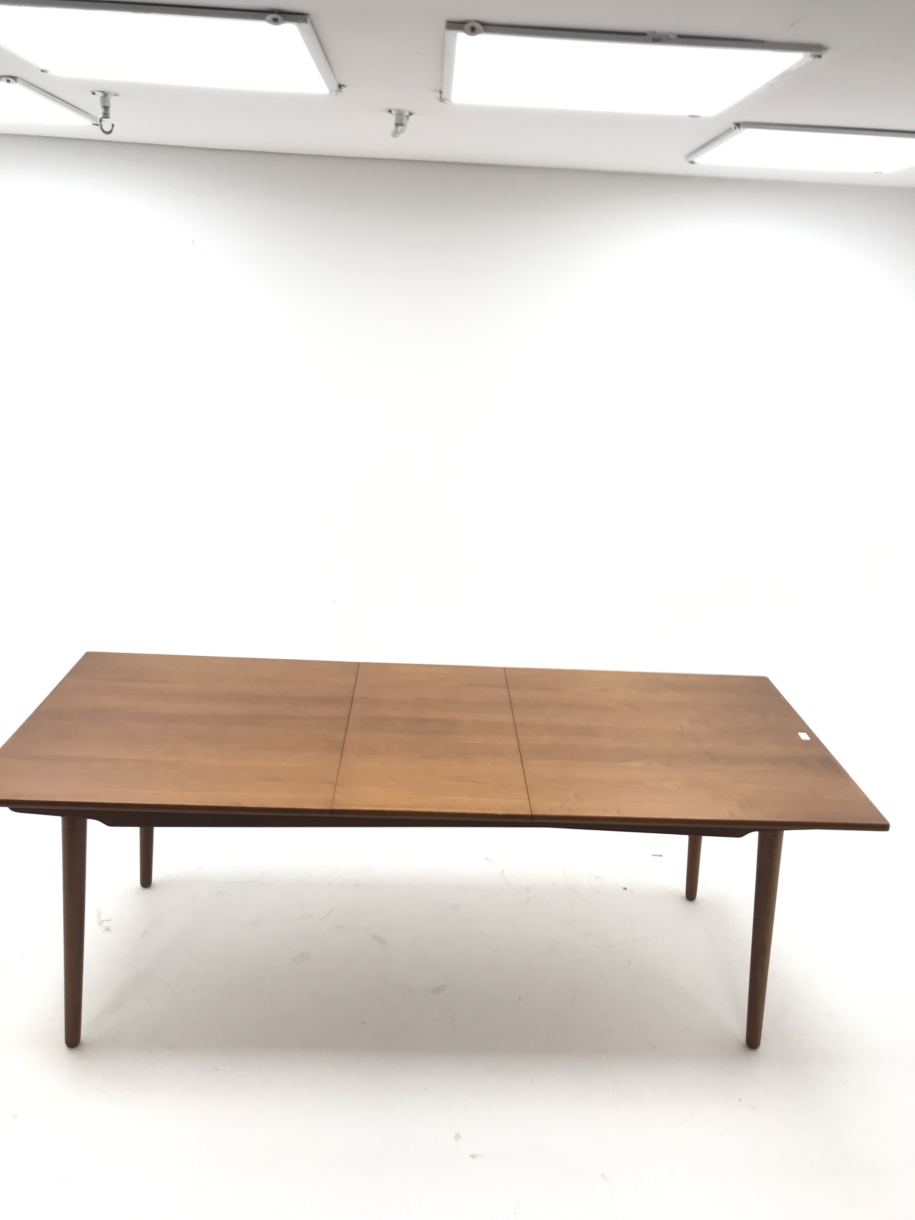 Danish teak extending dining table, single leaf, turned tapering out splayed supports (W210cm extend - Image 12 of 16
