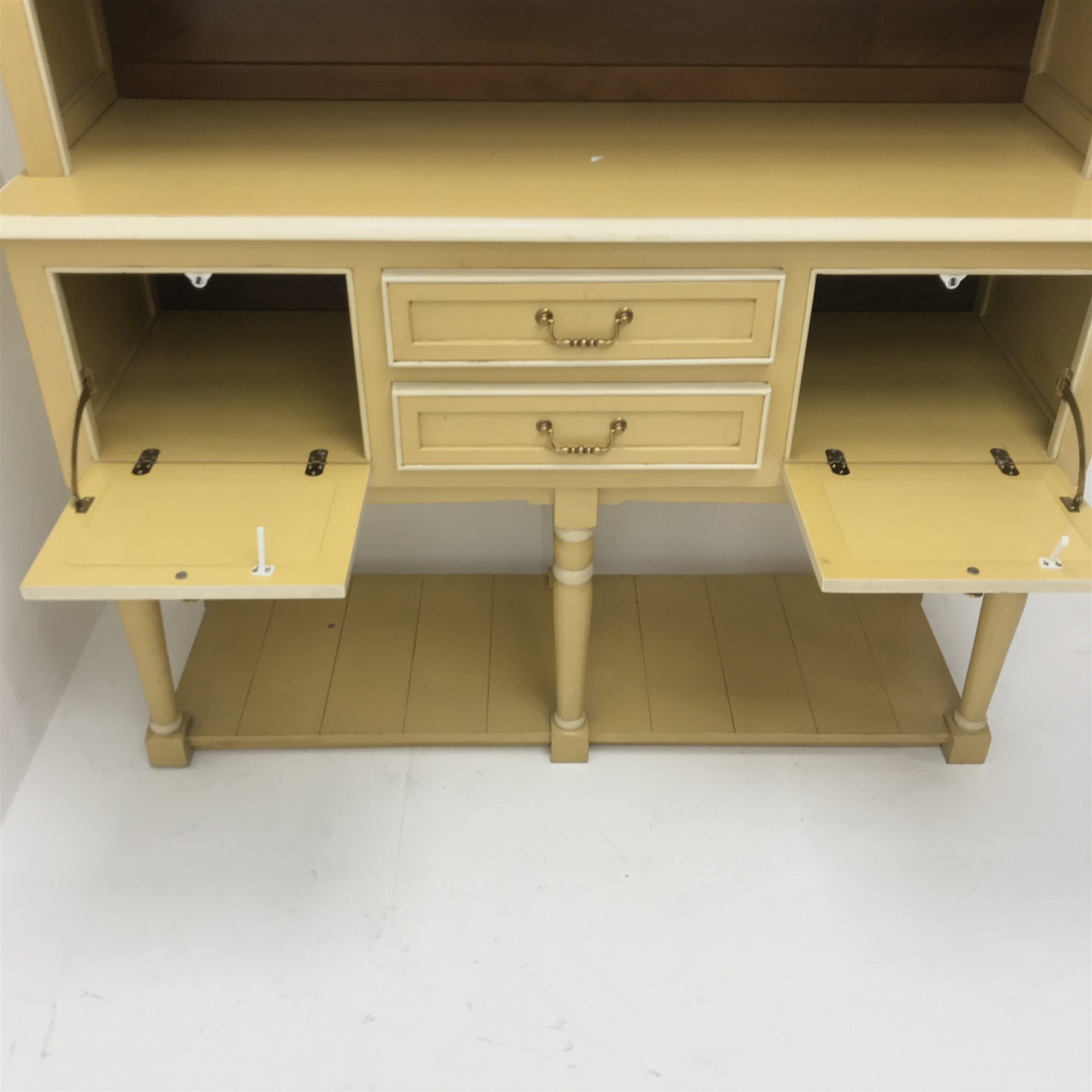 Painted dresser, projecting cornice two display doors above two central drawers flanking two cupboa - Image 4 of 6