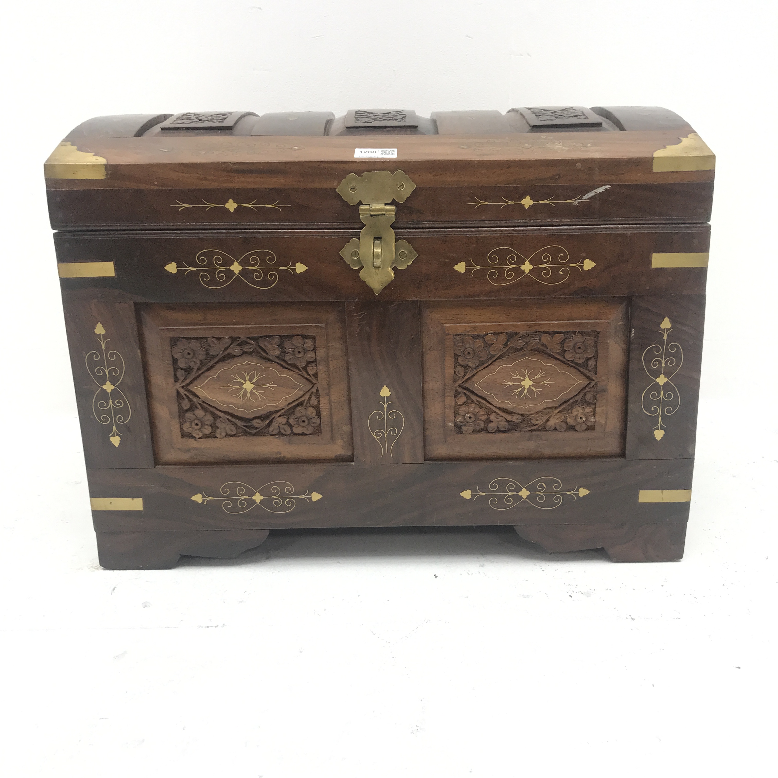 Eastern brass inlaid hardwood dome top trunk, hinged lid, W60cm, H45cm, D38cm - Image 6 of 8