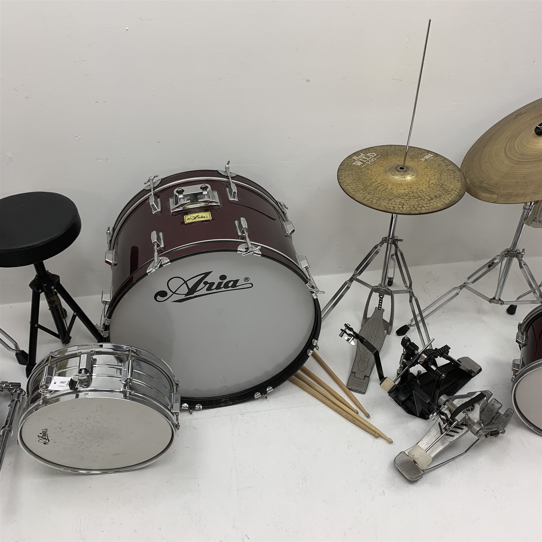 RTV 09/10/20 Aria five-piece drum kit with Hi-hat, crash and ride cymbals, stool, pedals, sticks etc - Image 3 of 4