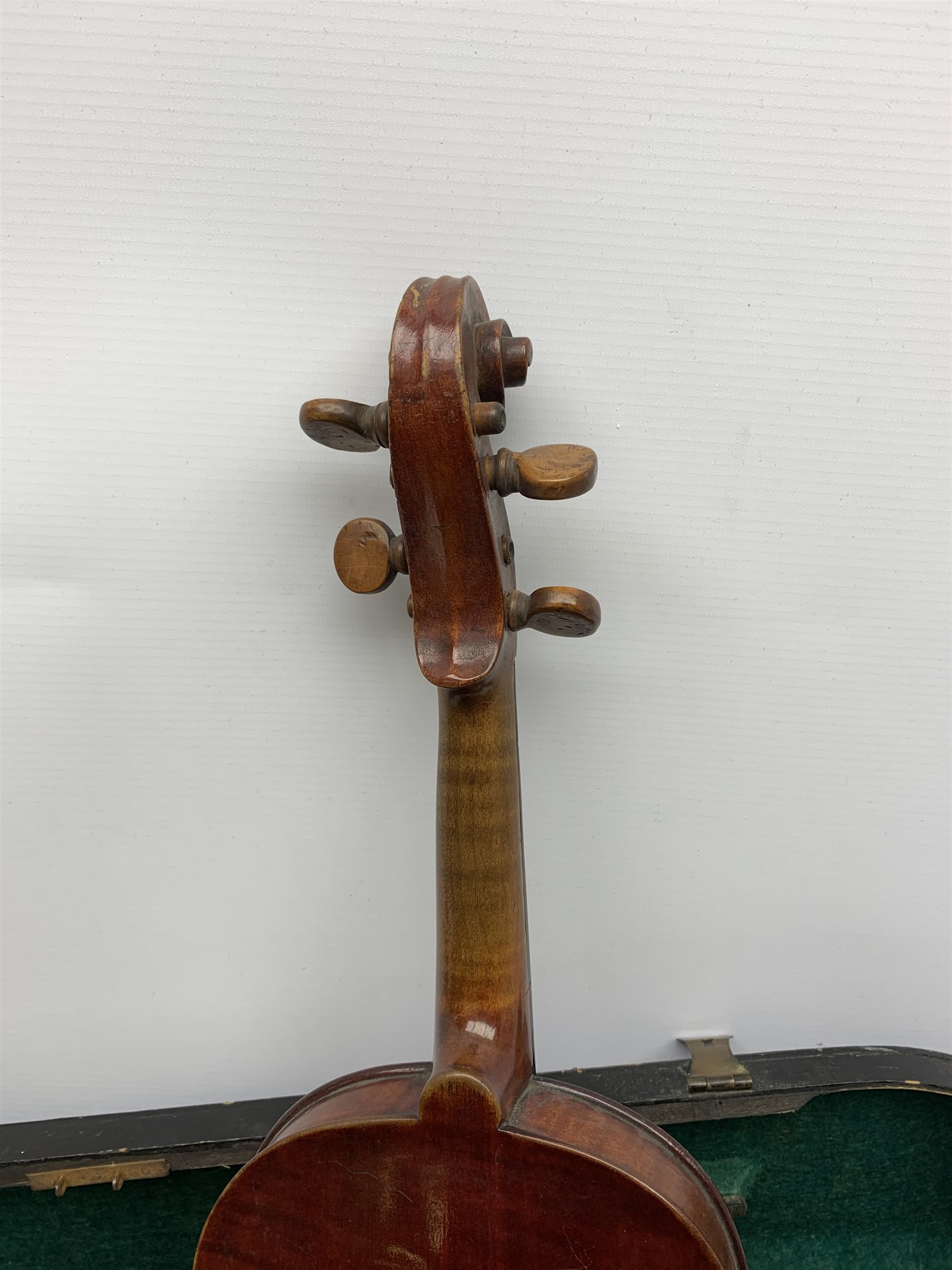 Late 19th/early 20th century violin with baroque style short neck, 35.5cm one-piece maple back and r - Image 4 of 8