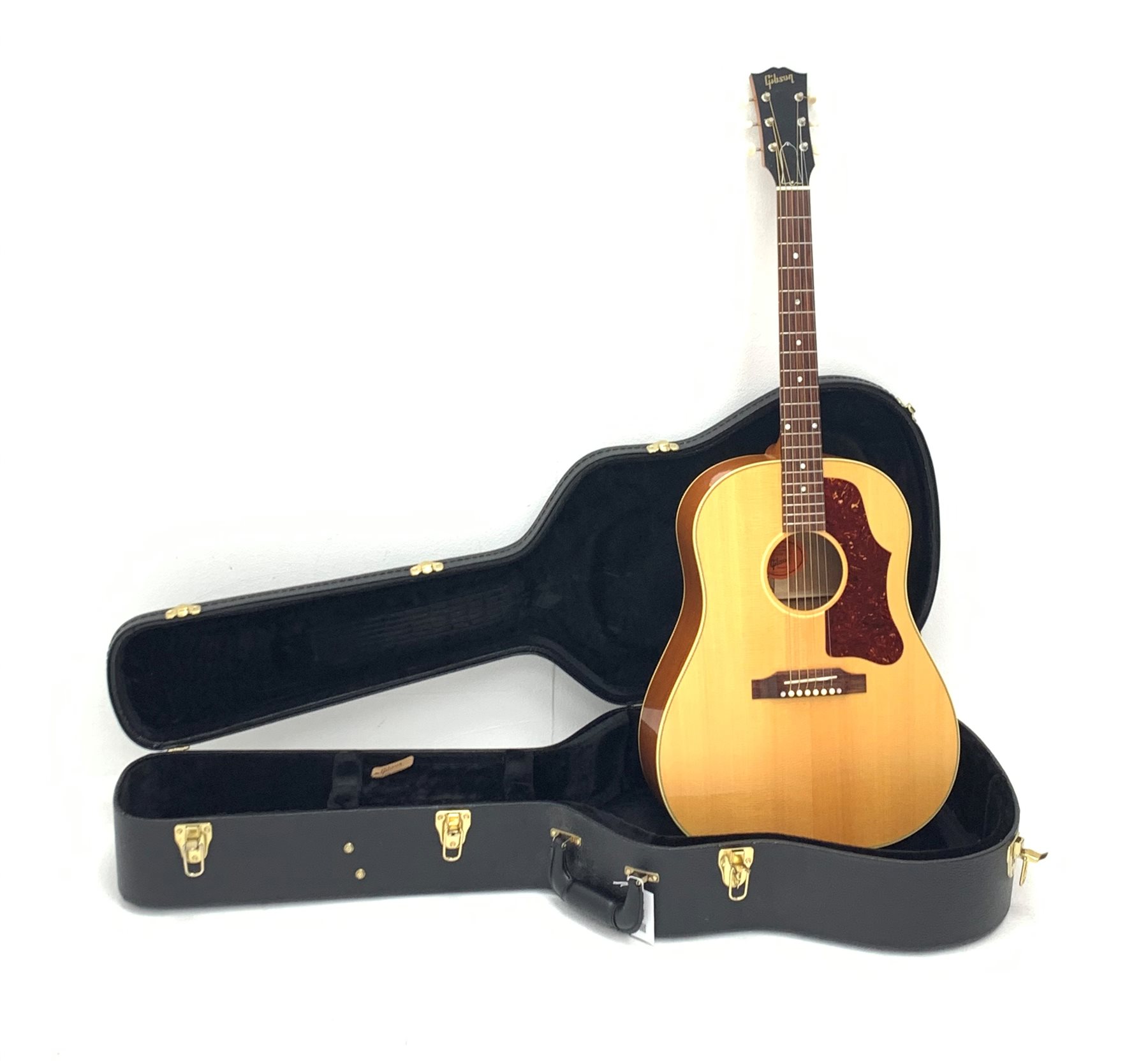 Gibson J50 VOS Custom Shop acoustic guitar, model no. 11686010, Deadknot J45 body with sitka spruce