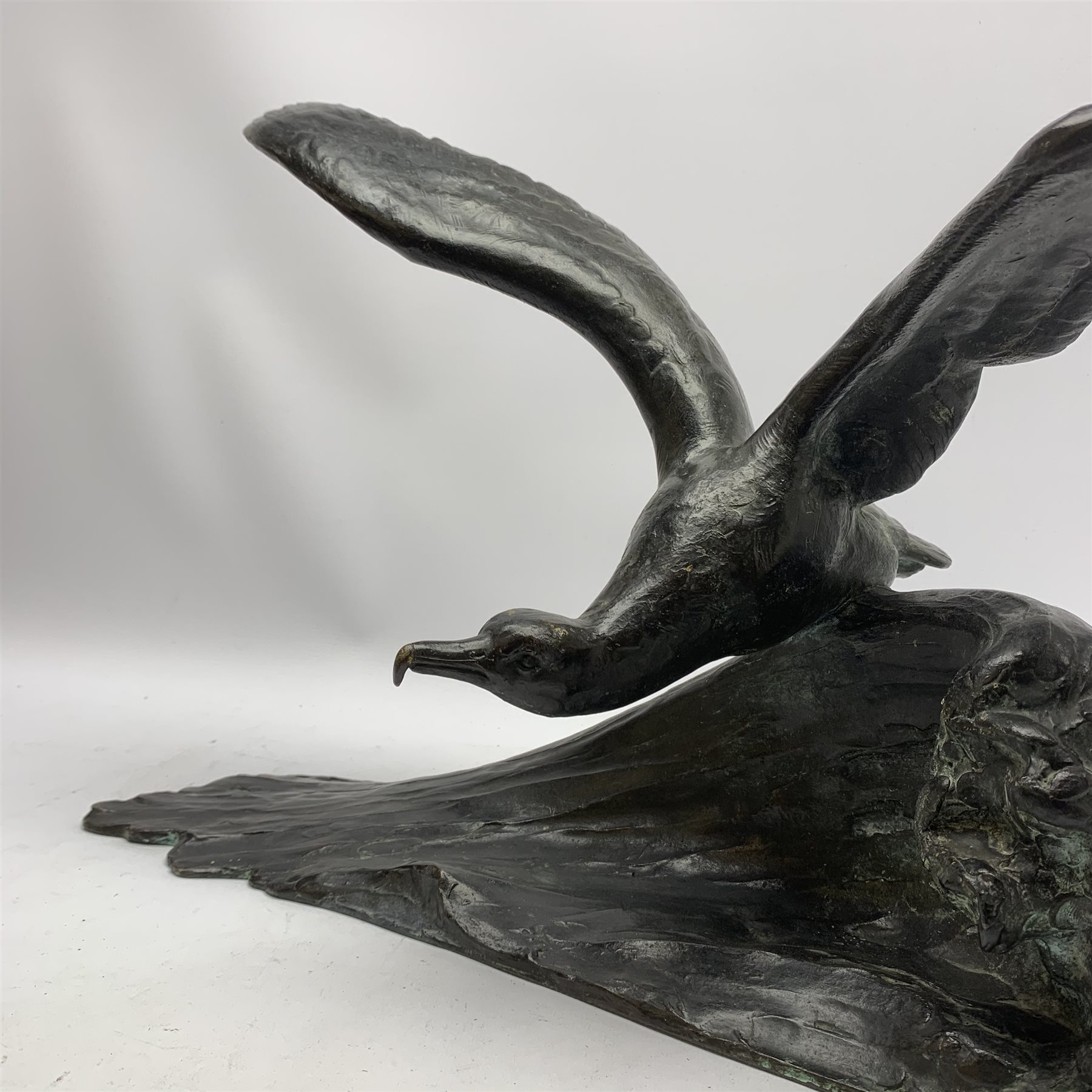 After Maximilien Louis Fiot (1886 - 1953), bronze figure of a seagull with wings outstretched landin - Image 3 of 6