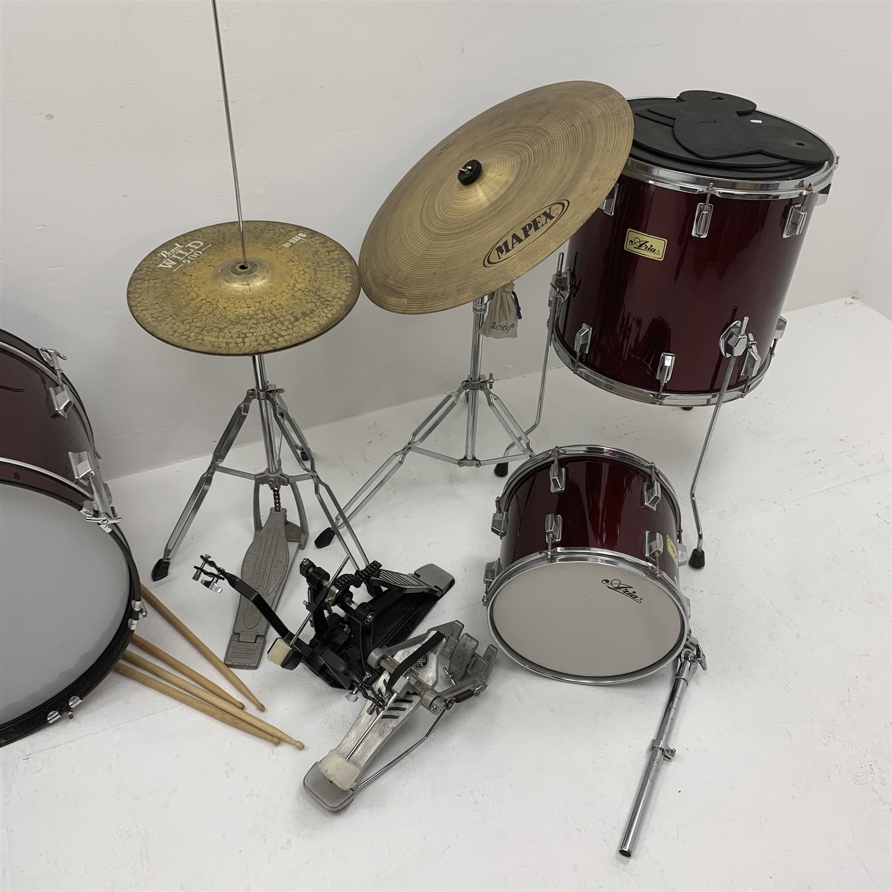 RTV 09/10/20 Aria five-piece drum kit with Hi-hat, crash and ride cymbals, stool, pedals, sticks etc - Image 4 of 4