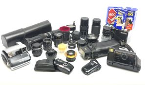 Collection of camera lenses and other equipment - Prinz Galaxy 1:6.3 f=400mm telephoto lens in case,