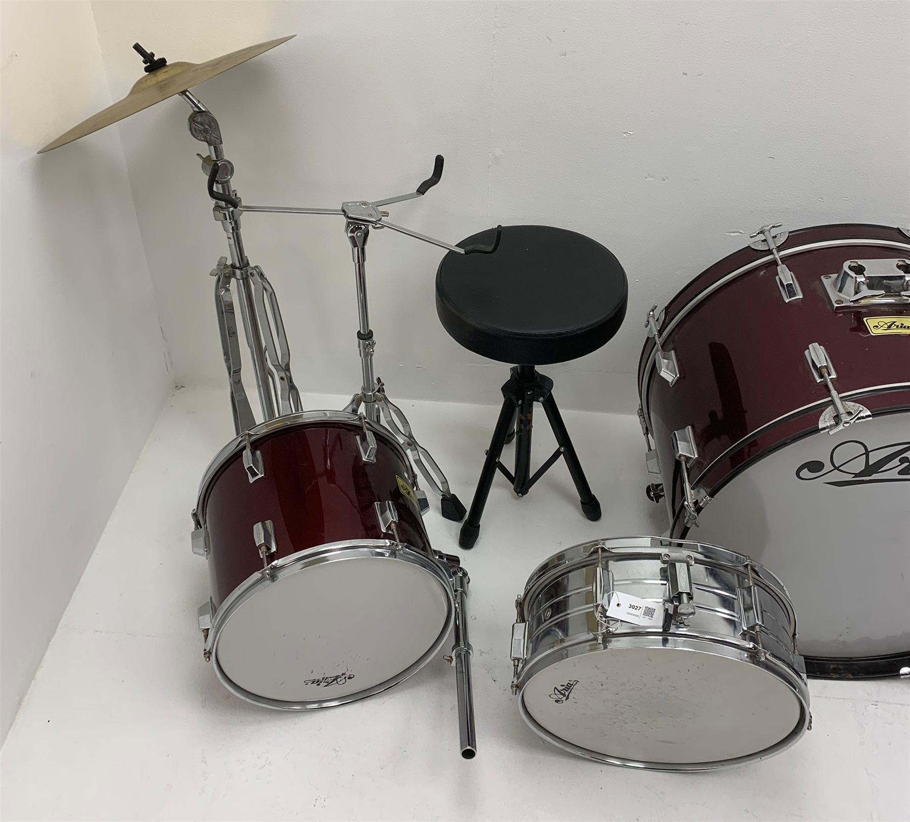 RTV 09/10/20 Aria five-piece drum kit with Hi-hat, crash and ride cymbals, stool, pedals, sticks etc - Image 2 of 4