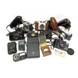 Collection of cameras to include: Polaroid 600 Land Camera SLR 680 with auto focus/auto strobe, Roll